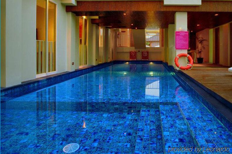 Favehotel Kuta Square מראה חיצוני תמונה