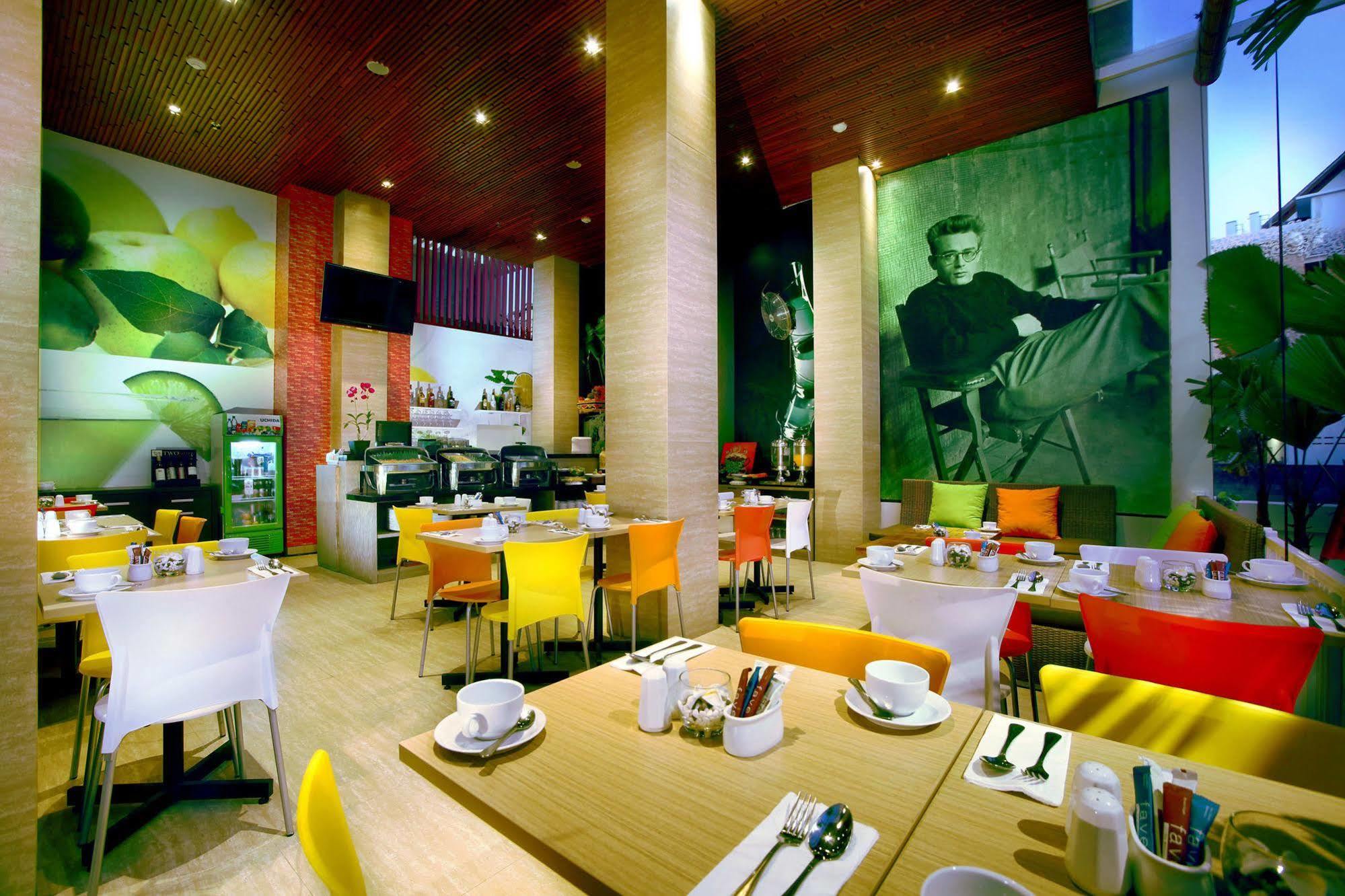 Favehotel Kuta Square מראה חיצוני תמונה