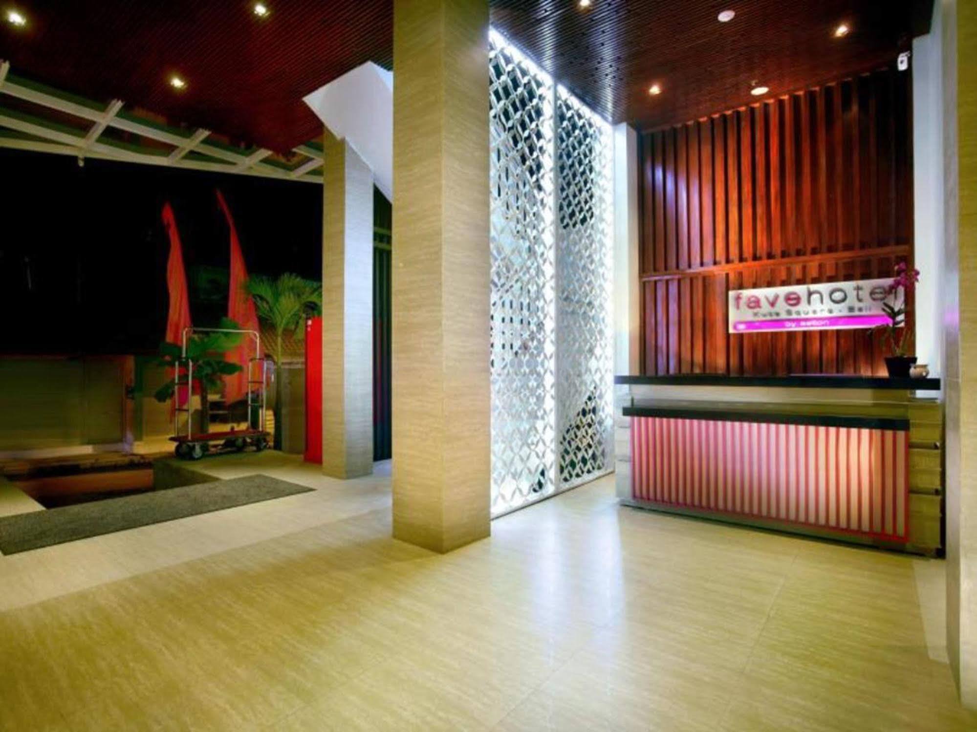 Favehotel Kuta Square מראה חיצוני תמונה