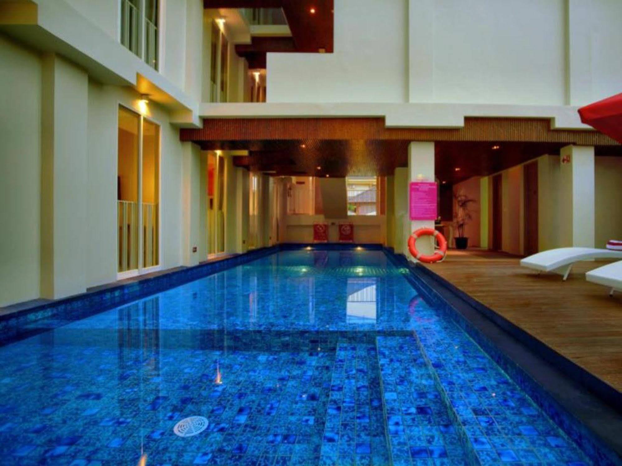 Favehotel Kuta Square מראה חיצוני תמונה